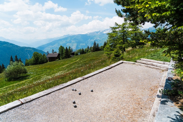 Terrain de pétanque chalet Les Charmettes à La Rosière terrain-de-petanque-chalet-les-charmettes-a-la-rosiere-2909312