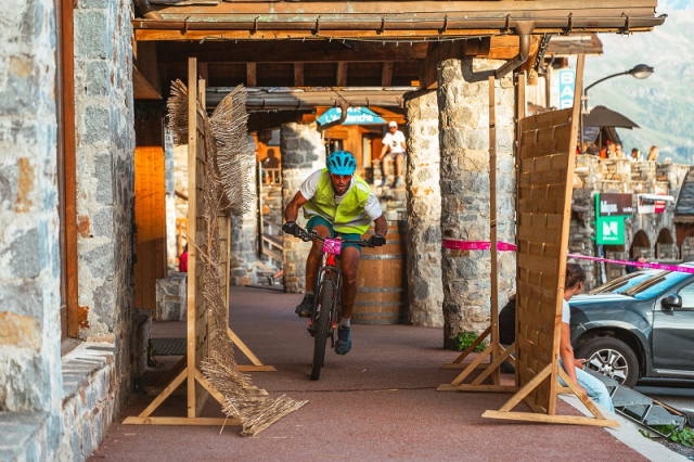 Trophée des Ruelles en centre station, Bike Week, La Rosière Réservation
