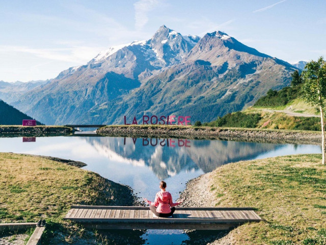 yoga-aux-journees-du-bien-etre-la-rosiere-reservation