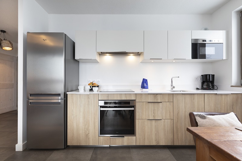 cuisine-appartement-4-pieces-le-hameau-de-barthelemy-la-rosiere