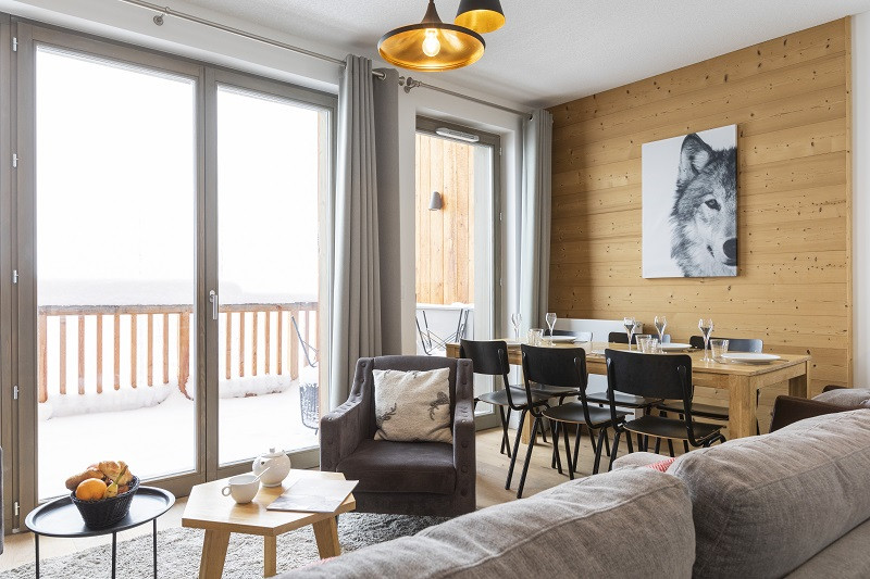 Séjour, Appartement 4 pièces, Le Hameau de Barthélémy, La Rosière, vue 3 - © Manu Reyboz sejour-appartement-4-pieces-le-hameau-de-barthelemy-la-rosiere-vue-3