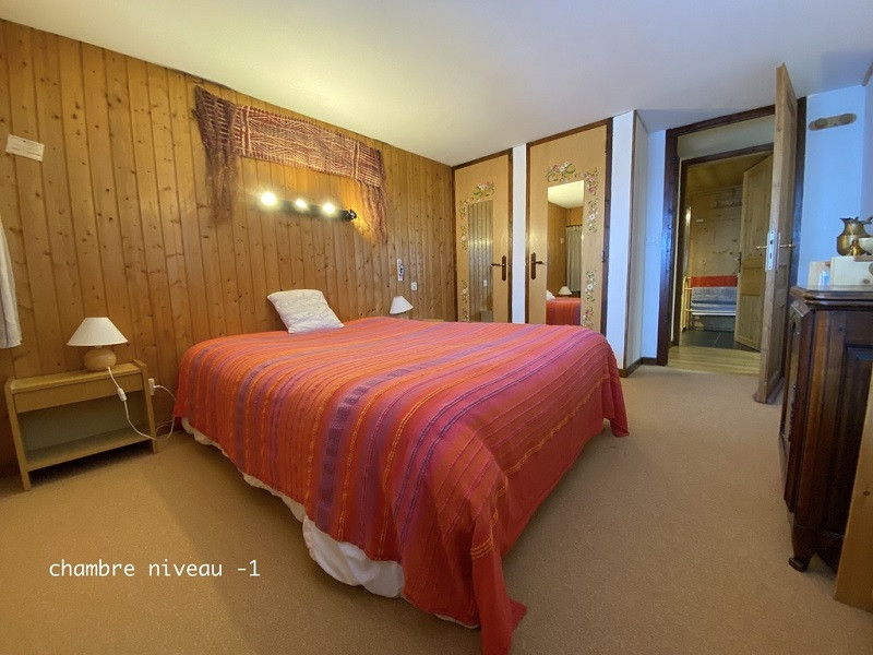 Chambre 1, Chalet Bembow Maroum, La Rosière, vue 1 chambre-1-chalet-bembow-maroum-la-rosiere-vue-1