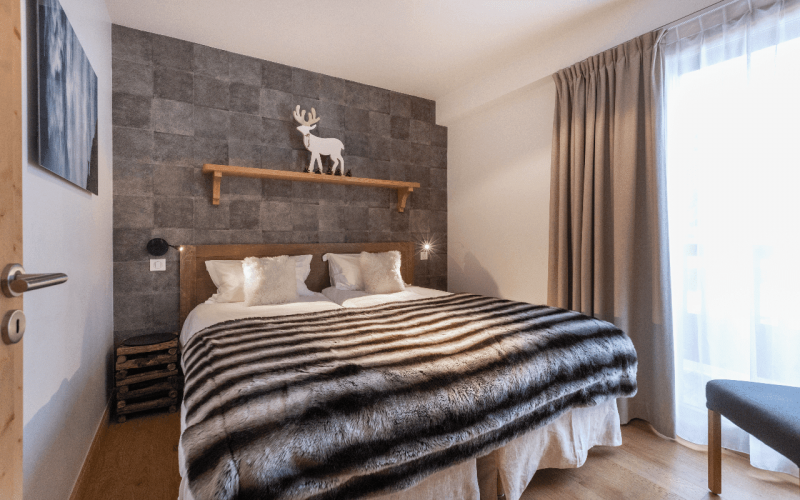 Room 202913-551717 Room 202913-551717