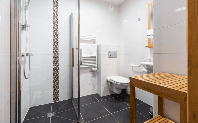 Room 202768-551329 Room 202768-551329