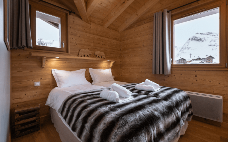 Room 202759-551319 Room 202759-551319