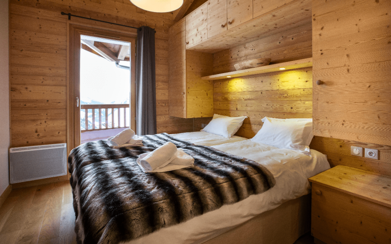 Room 202759-551319 Room 202759-551319