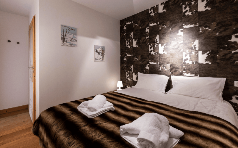 Room 202761-551321 Room 202761-551321