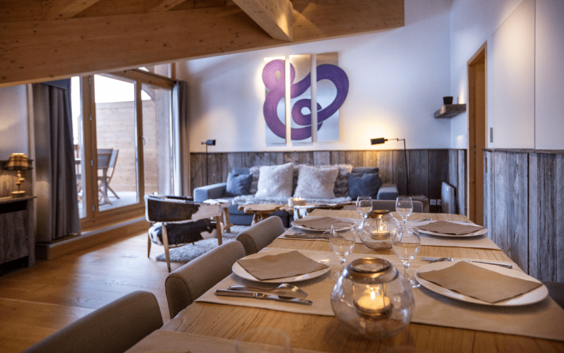 Room 202763-551323 Room 202763-551323