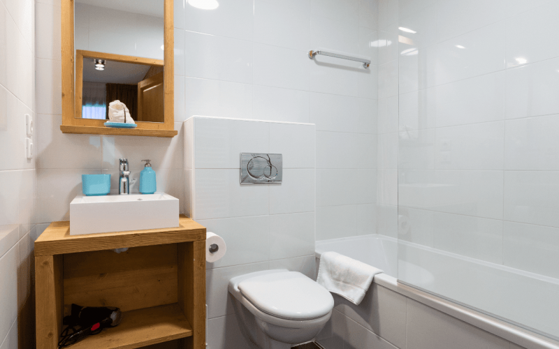 Room 202764-551324 Room 202764-551324