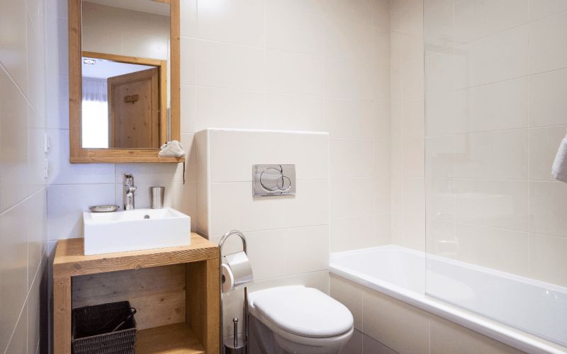Room 202769-551331 Room 202769-551331