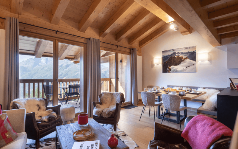 Room 202749-551305 Room 202749-551305