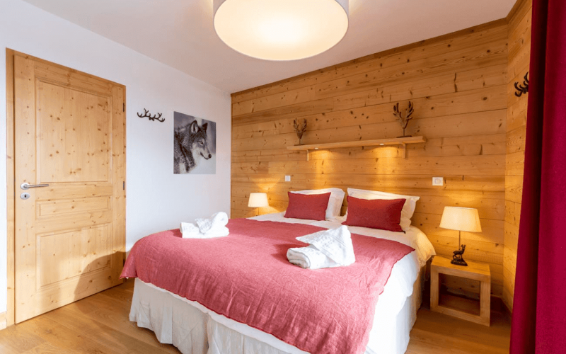 Room 202749-551305 Room 202749-551305