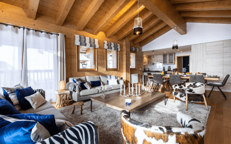 Room 202756-551314 Room 202756-551314