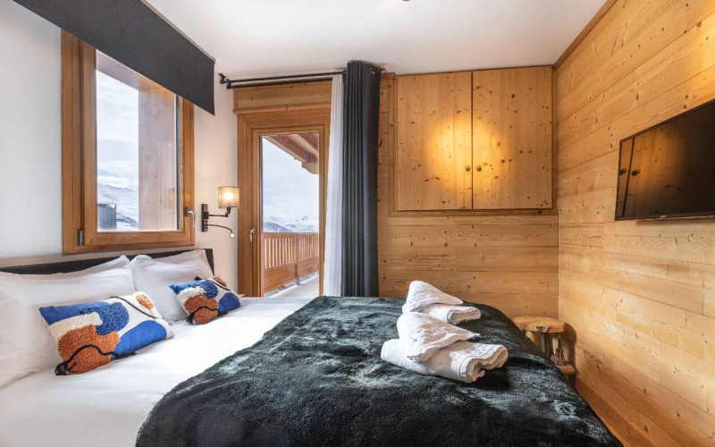 Room 202750-551307 Room 202750-551307