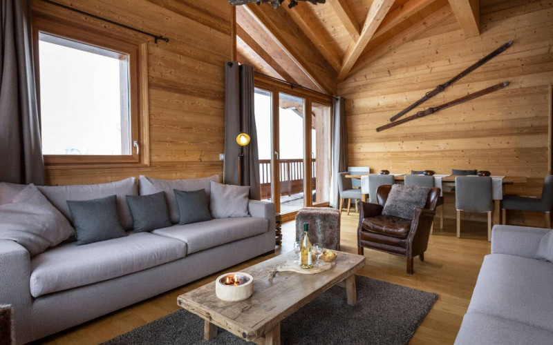 Room 202759-551319 Room 202759-551319