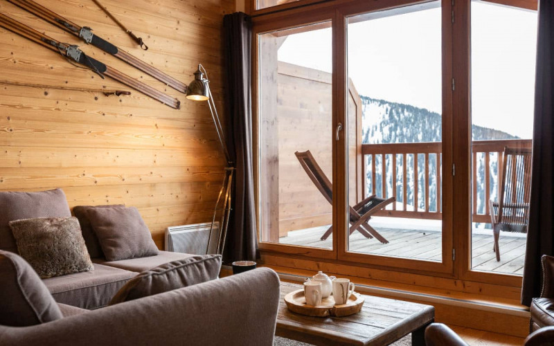 Room 202760-551320 Room 202760-551320