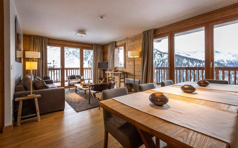 Room 202765-551326 Room 202765-551326