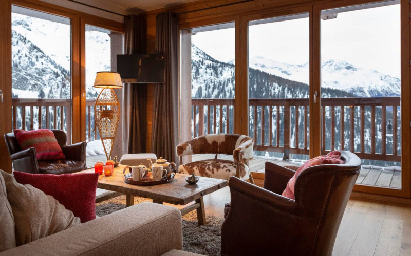 Room 202768-551329 Room 202768-551329