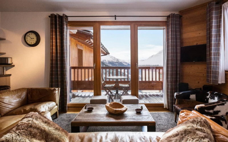 Room 202769-551331 Room 202769-551331