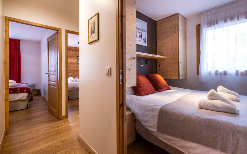 Room 202769-551331 Room 202769-551331