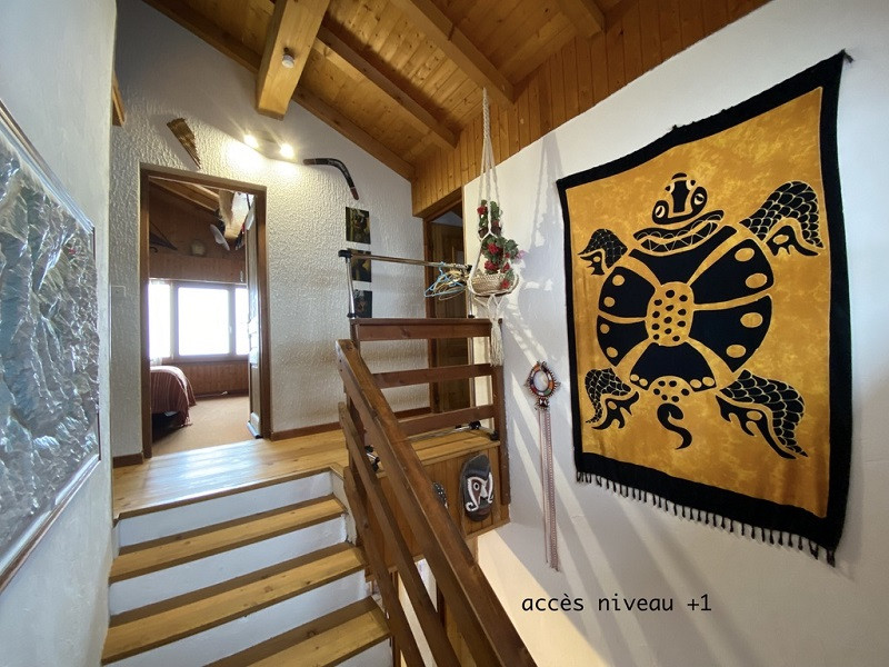Escalier vers niveau +1, Chalet Bembow Maroum, La Rosière escalier-vers-niveau-1-chalet-bembow-maroum-la-rosiere
