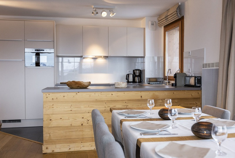Cuisine et séjour, Appartement Lièvre Blanc RIT008, Résidence Miravidi, La Rosière cuisine-et-sejour-appartement-lievre-blanc-RIT008-residence-miravidi-la-rosiere