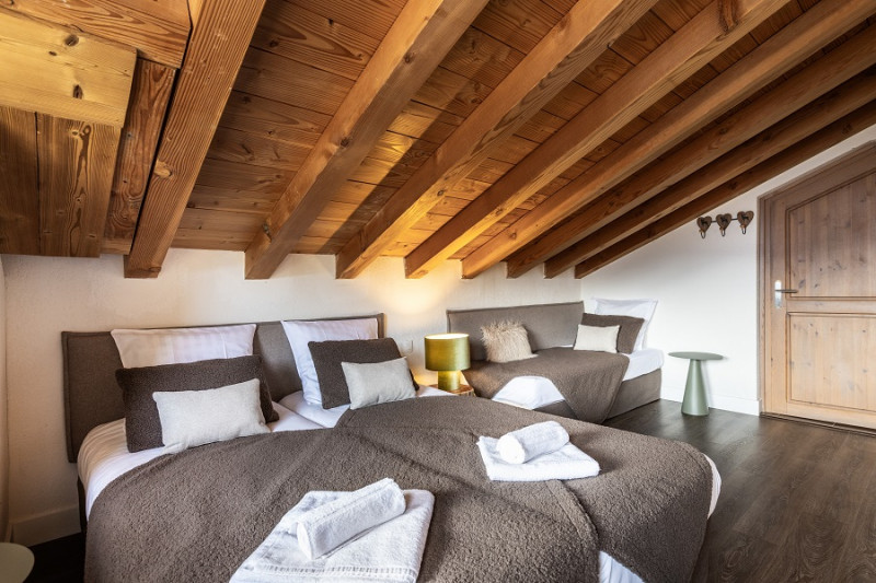 Chambre 3, Appartement 3, Chalet Les Perdrix, La Rosière, vue 2 - © Manu REYBOZ, Mountain Collection chambre-3-appartement-3-chalet-les-perdrix-la-rosiere-vue-2