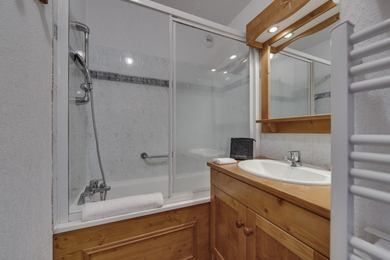 _lv_images__lot_0075553726_08_4601813