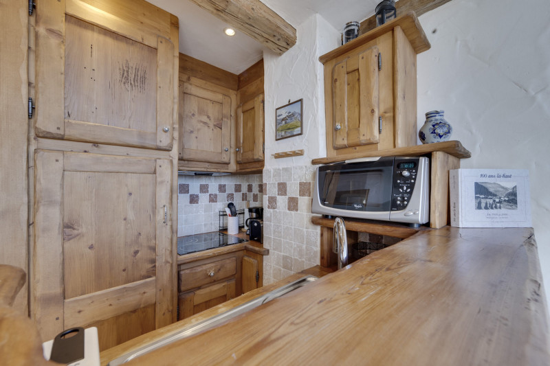 _lv_images__lot_0075553783_06_4632298