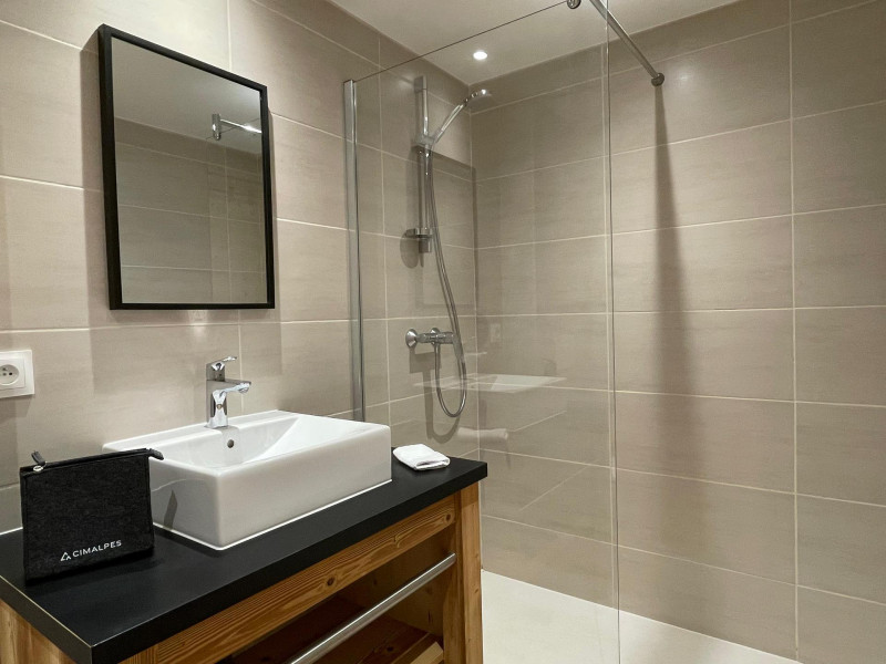 _lv_images__lot_0075553802_13_4460318