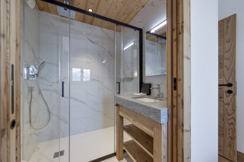 _lv_images__lot_0075554104_12_4522922