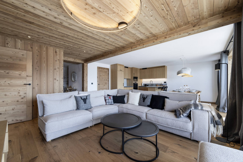 _lv_images__lot_0075554130_05_4618498