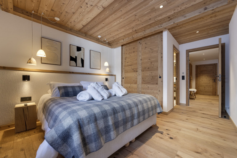 _lv_images__lot_0075554130_07_4477849