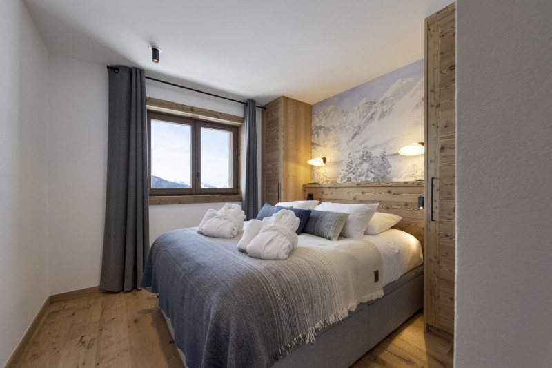 _lv_images__lot_0075554130_12_4591532