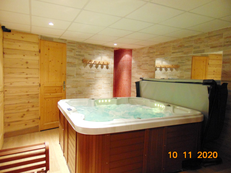 Jacuzzi, Chalet Androsace, La Rosière, vue 1 jacuzzi-chalet-androsace-la-rosiere-vue-1