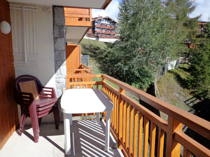 Balcon et sa vue, Appartement NV008, Les Niverolles, La Rosière, vue 1 Balcon et sa vue, Appartement NV008, Les Niverolles, La Rosière, vue 1
