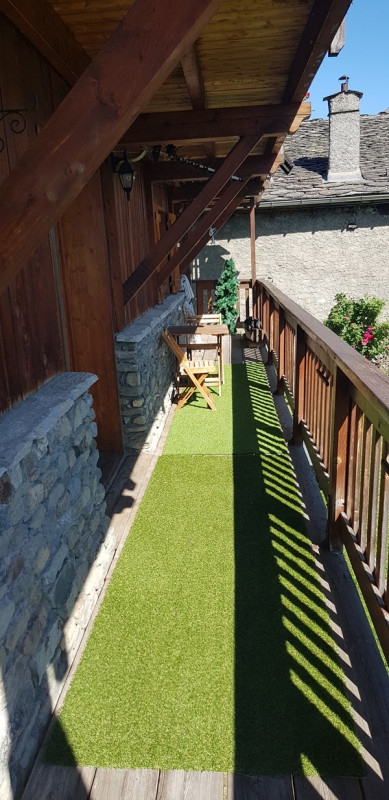 balcon-chalet-le-monteil-a-la-combaz-montvalezan