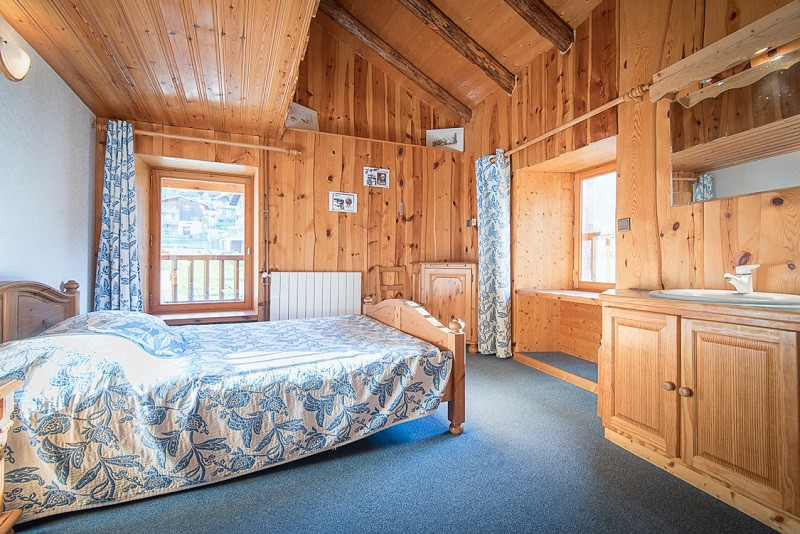 Chambre 4, Chalet Cascade, Le Châtelard, La Rosière, vue 2 Chambre 4, Chalet Cascade, Le Châtelard, La Rosière, vue 2