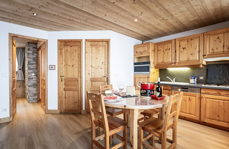 Cuisine, Appartement CRYS2, Chalet Le Crystal, La Rosière cuisine-appartement-CRYS2-chalet-le-crystal-la-rosiere