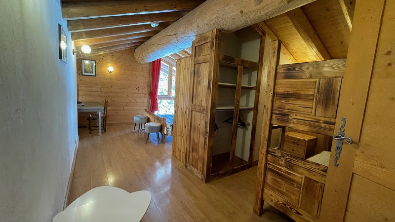 chalet-soleil-chambre-2-3240855 chalet-soleil-chambre-2-3240855