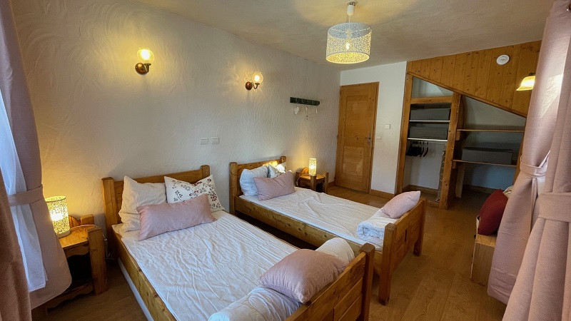 chalet-soleil-chambre-5-3240861 chalet-soleil-chambre-5-3240861