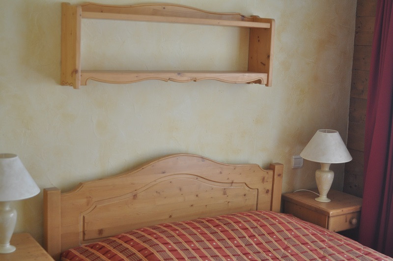 Chambre 1, Appartement VA023, Les Chalets du Valaisan, La Rosière chambre-1-appartement-VA023-les-chalets-du-valaisan-la-rosiere
