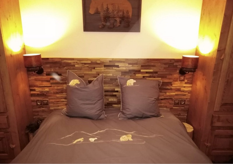 Chambre 1, appartement CHEA34, Les Chalets des Eucherts, La Rosière, vue 2 chambre-1-appartement-chea34-les-chalets-des-eucherts-la-rosiere-vue-2