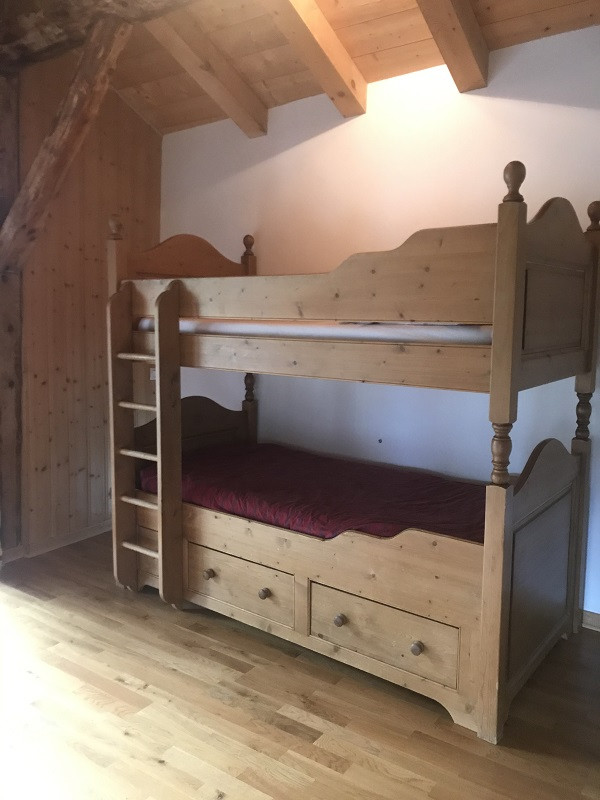 Chambre 3, Chalet La Verdache, Le Châtelard, vue 2 chambre-3-chalet-la-verdache-le-chatelard-vue-2