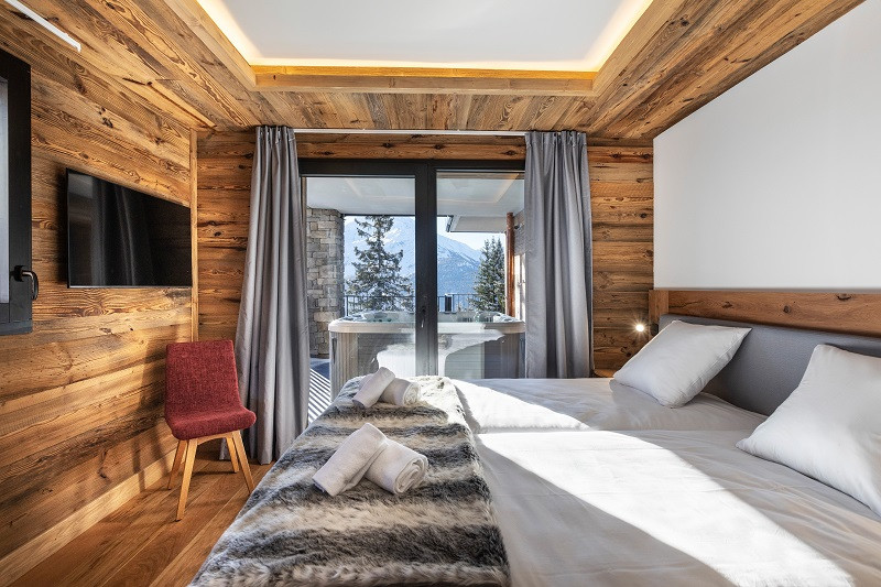 chambre-appartement-oreebois4-l-oree-du-bois-la-rosiere-vue-2