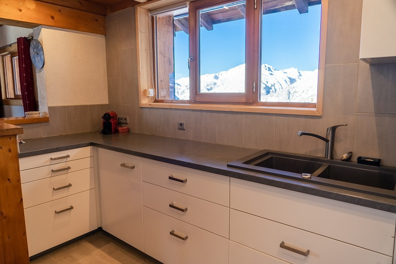 Cuisine, Appartement CH001C, Chalet Les Charmettes, La Rosière, vue 3 Cuisine, Appartement CH001C, Chalet Les Charmettes, La Rosière, vue 3