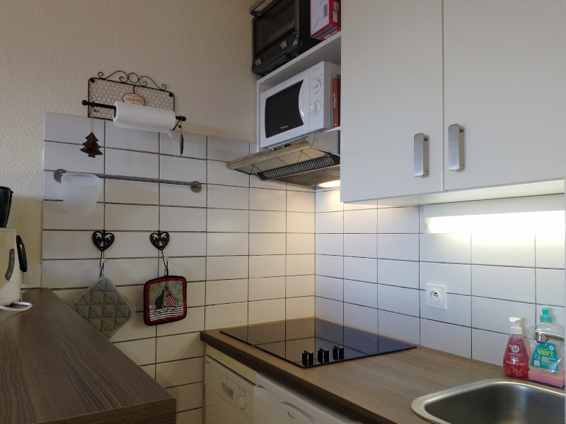 Cuisine, Appartement BEL405, Le Belvédère, La Rosière, vue 1 cuisine-appartement-BEL405-le-belvedere-la-rosiere-vue-1