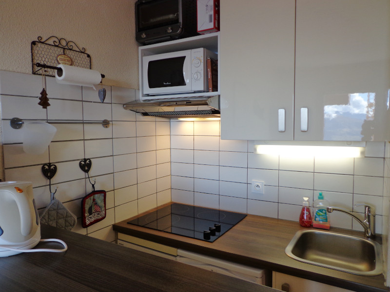 Cuisine, Appartement BEL405, Le Belvédère, La Rosière, vue 2 cuisine-appartement-BEL405-le-belvedere-la-rosiere-vue-2