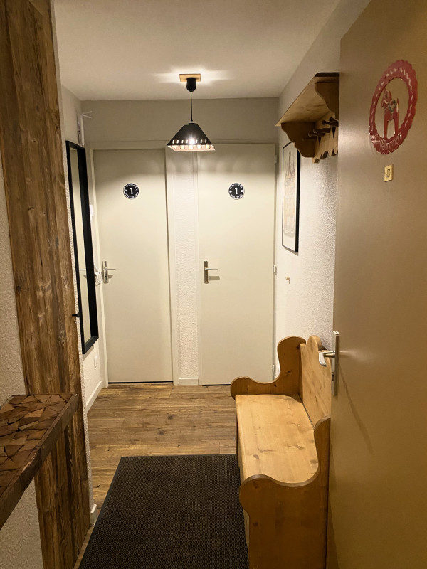 entree-appartement-HR401-les-hauts-de-la-rosiere-vue-2