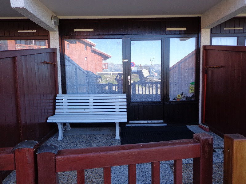 Extérieur été, Studio cabine CR03A, Les Chalets de La Rosière, vue 2 exterieur-ete-studio-cabine-CR03A-les-chalets-de-la-rosiere-vue-2